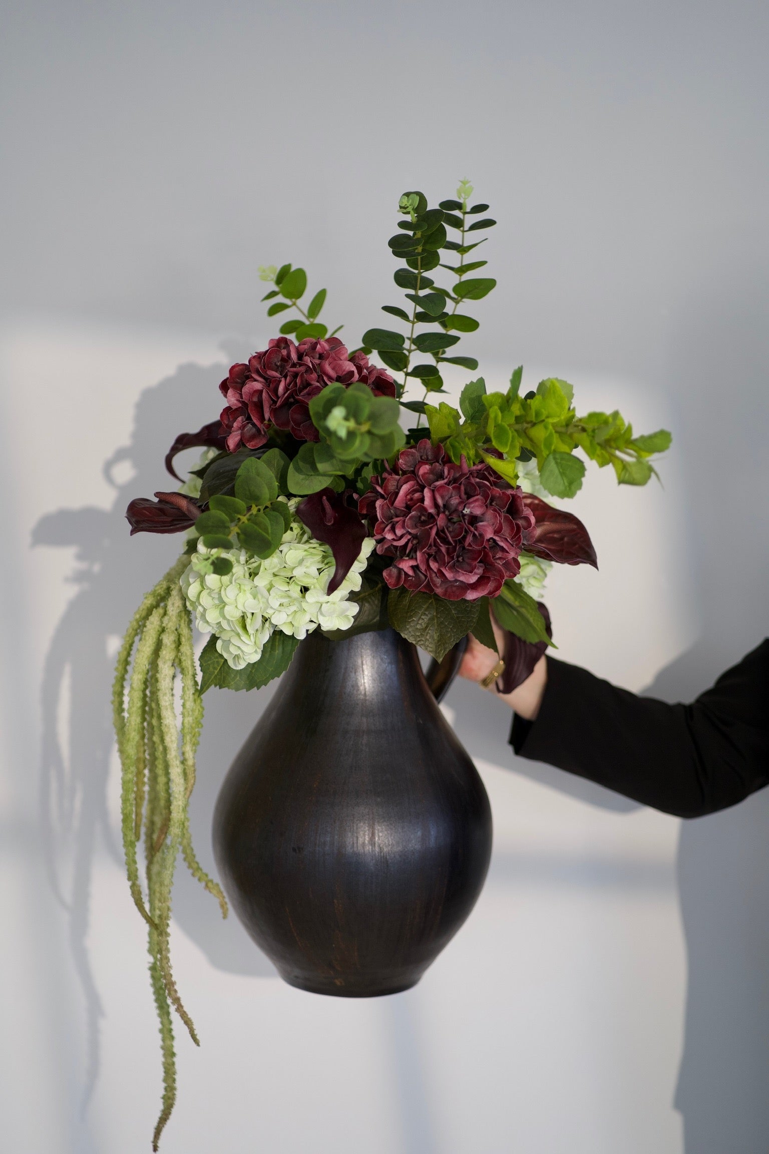 Ivory Sage Bouquet – Stylingvariante im Interior – BÉRA BLOOMS